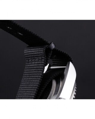 Submariner Black Dial 621988 Alternate Angle