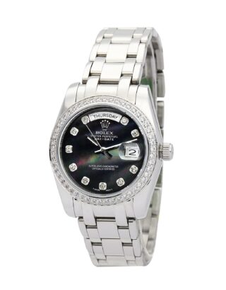 Day-Date Black Dial 118346 Perspective View
