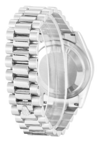 Day-Date Blue Dial 118346 Angle Detail