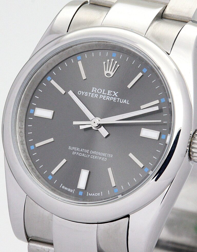 Oyster Perpetual Lady Black Dial 177200-2 Angle Detail