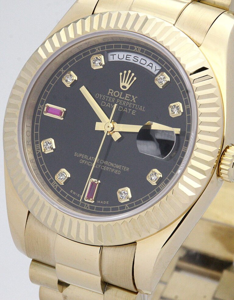 Day-Date Black Dial 118238 Angle Detail