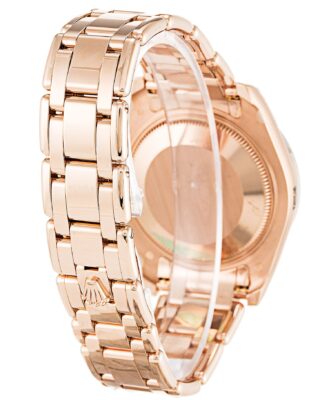 Pearlmaster Mother of Pearl Dial 81285 Close-Up Focus