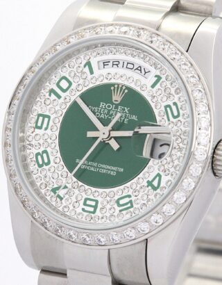 Day-Date Green and Silver with Diamonds Dial 118346 Close-Up Focus