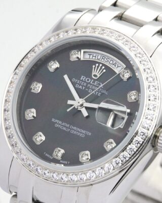 Day-Date Black Dial 118346 Angle Detail