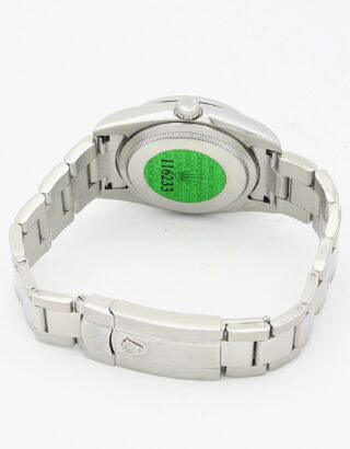 Oyster Perpetual Lady Purple Dial 177200 Close-Up Focus
