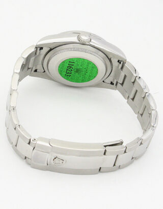 Oyster Perpetual Lady Blue Dial 177200 Close-Up Focus