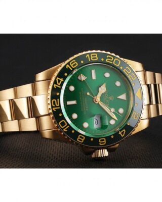Superclone GMT-Master II Green Dial 116718LN Close-Up Focus