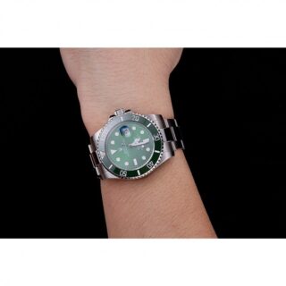 Submariner Green Dial 1454069 Style Perspective