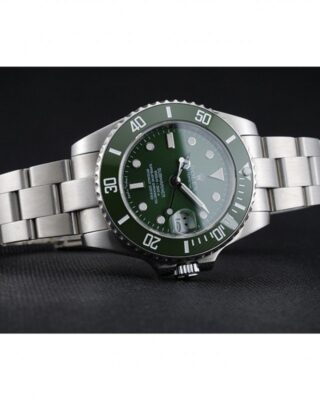 Submariner Green Dial 1454151 Close-Up Focus