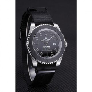 Submariner Black Dial 621988 Angle Detail
