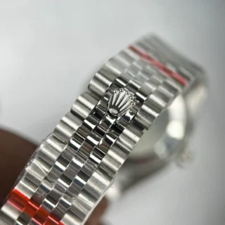 Datejust Pearl dial Fluted Bezl Jubilee Bracelet