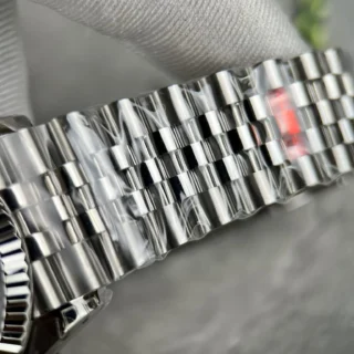 Datejust White Dial Fluted Bezel Jubilee Bracelet