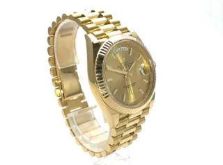 Day-Date II Champagne Dial 228238 Perspective View