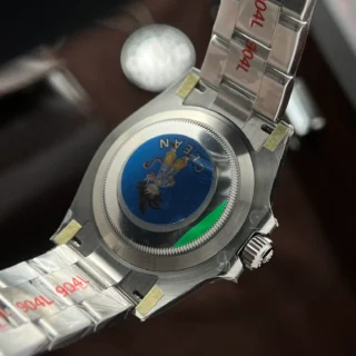 Submariner Hulk Green Dial Green Bezel Back