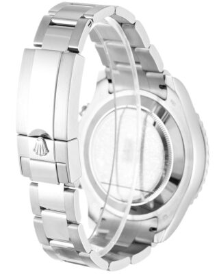 Yacht-Master White Dial 116689 Angle Detail