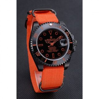 Submariner Black Dial 622011 Angle Detail