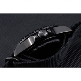 Submariner Black Dial 622006 Feature Highlight