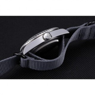 Submariner Black Dial 98230 Feature Highlight