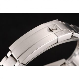 Submariner White Dial 1453863 Feature Highlight