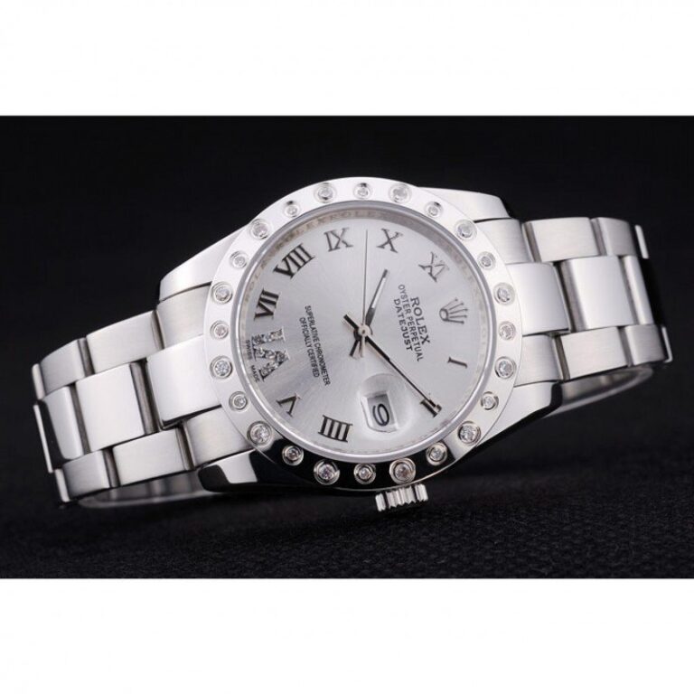Datejust Silver Dial 7468 Close-Up Focus
