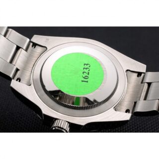 Submariner Black Dial PR16233NBB Feature Highlight