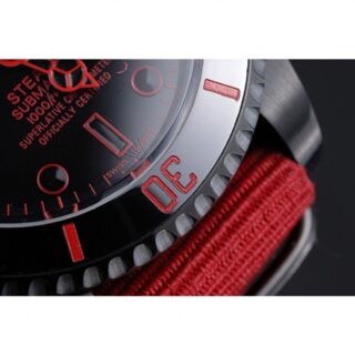 Submariner Black Dial 622010 Profile Shot