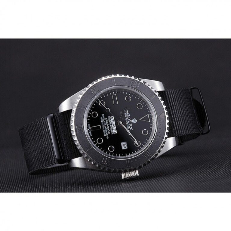Submariner Black Dial 621988 Close-Up Focus