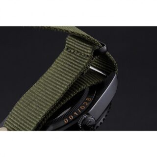 Submariner Black Dial 621995 Alternate Angle