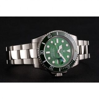 Submariner Green Dial 1454069 Close-Up Focus