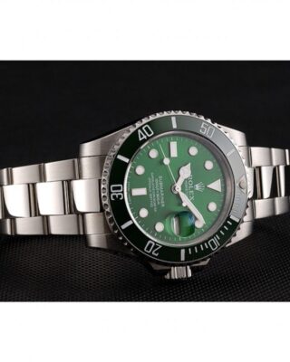 Submariner Green Dial 1454069 Close-Up Focus