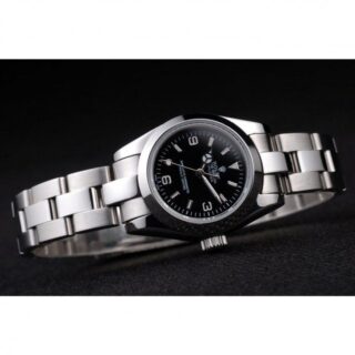 Explorer Black Dial 98089 Close-Up Focus