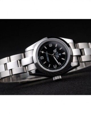 Explorer Black Dial 98089 Close-Up Focus