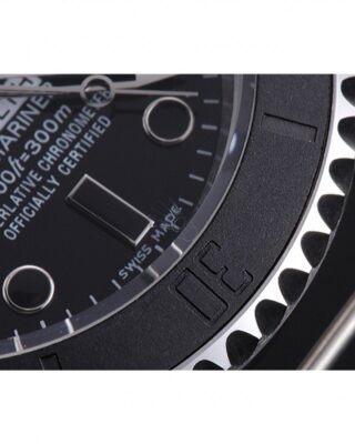 Submariner Blue Dial 621989 Profile Shot