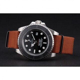 Submariner Black Dial 621387 Close-Up Focus