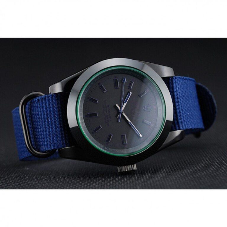 Milgauss Blue Dial 622005 Close-Up Focus