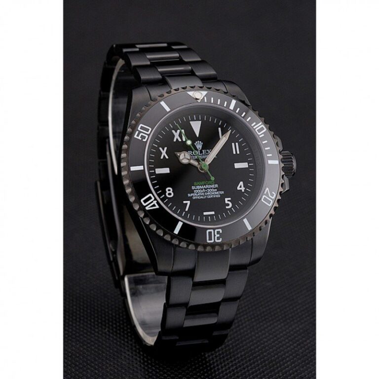 Submariner Black Dial PR16233BBL Angle Detail