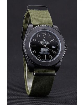Submariner Black Dial 621995 Angle Detail