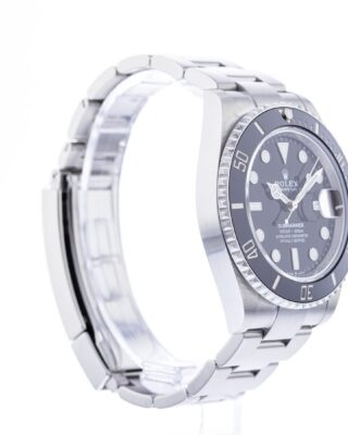Submariner Black Dial 126610LN Feature Highlight