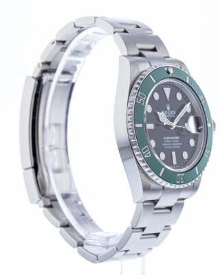 Submariner Black Dial 126610LV "Starbucks" Feature Highlight