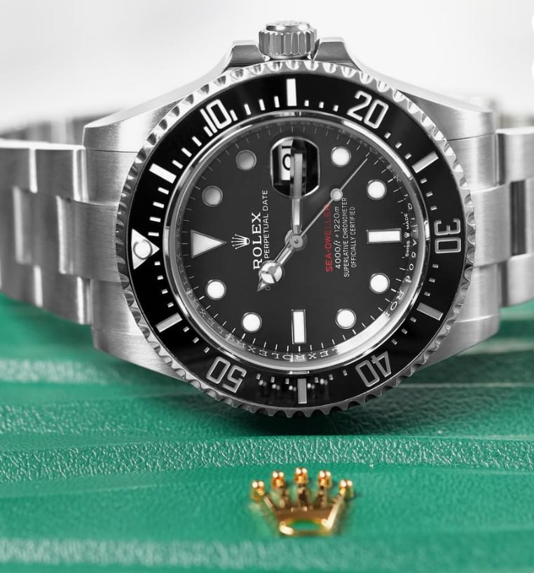 Rolex Sea-Dweller 126600 Replica Dial Macro Detail