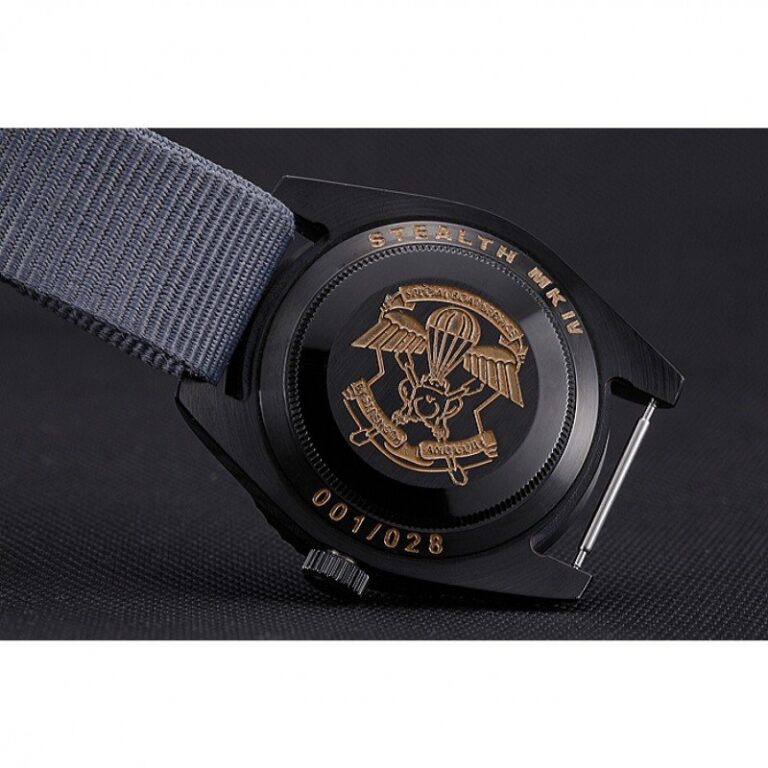 Submariner Black Dial 621996 Feature Highlight