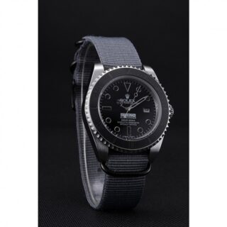 Submariner Black Dial 98230 Angle Detail