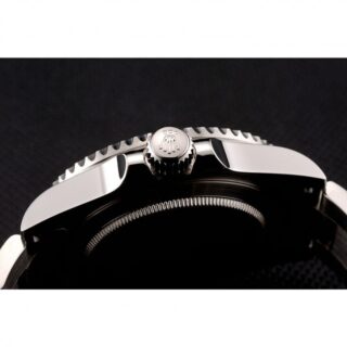 Submariner Green Dial 1454069 Profile Shot