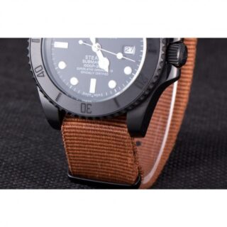 Submariner Black Dial RL426 621388 Profile Shot