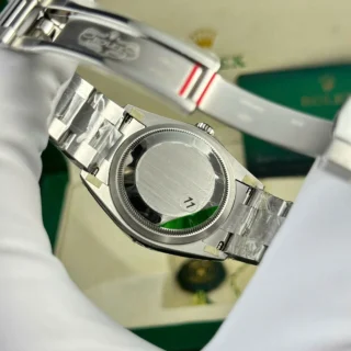 Datejust Wimbledon Rhodium Dial Smooth Bezel Oyster Bracelet