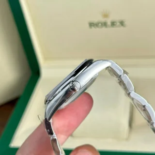Oyster Perpetual Coral Dial Smooth Bezel Oyster Bracelet