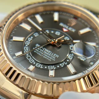 Sky-Dweller Black Dial Rose Gold Case Oysterflex Bracelet