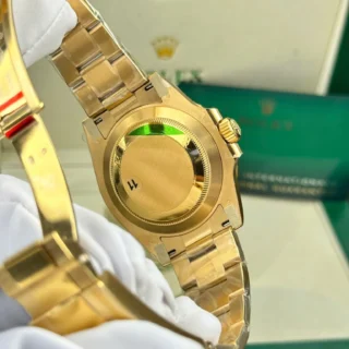 Submariner Black Dial Gold Oyster Bracelet
