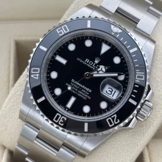 Superclone Submariner Black Dial 126610LN Angle Detail