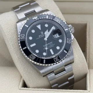 Superclone Submariner Black Dial 126610LN Close-Up Focus